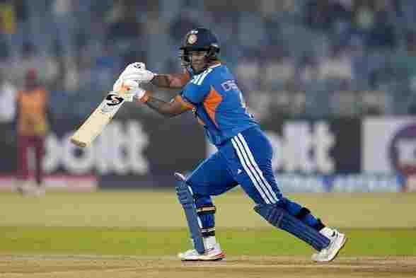 IND-W vs ZIM-W 1st T20I Review: Deepti’s 49, Niki’s Dream Debut Seal 4-Wicket Win in Mandhana’s First Game as Captain